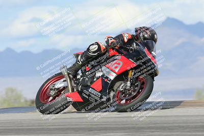 media/Nov-16-2025-Race Pace (Sun) [[8c5fa54630]]/Non Verified Riders (1st 20 Minutes)/7-Turn 9 Entry (210pm)/